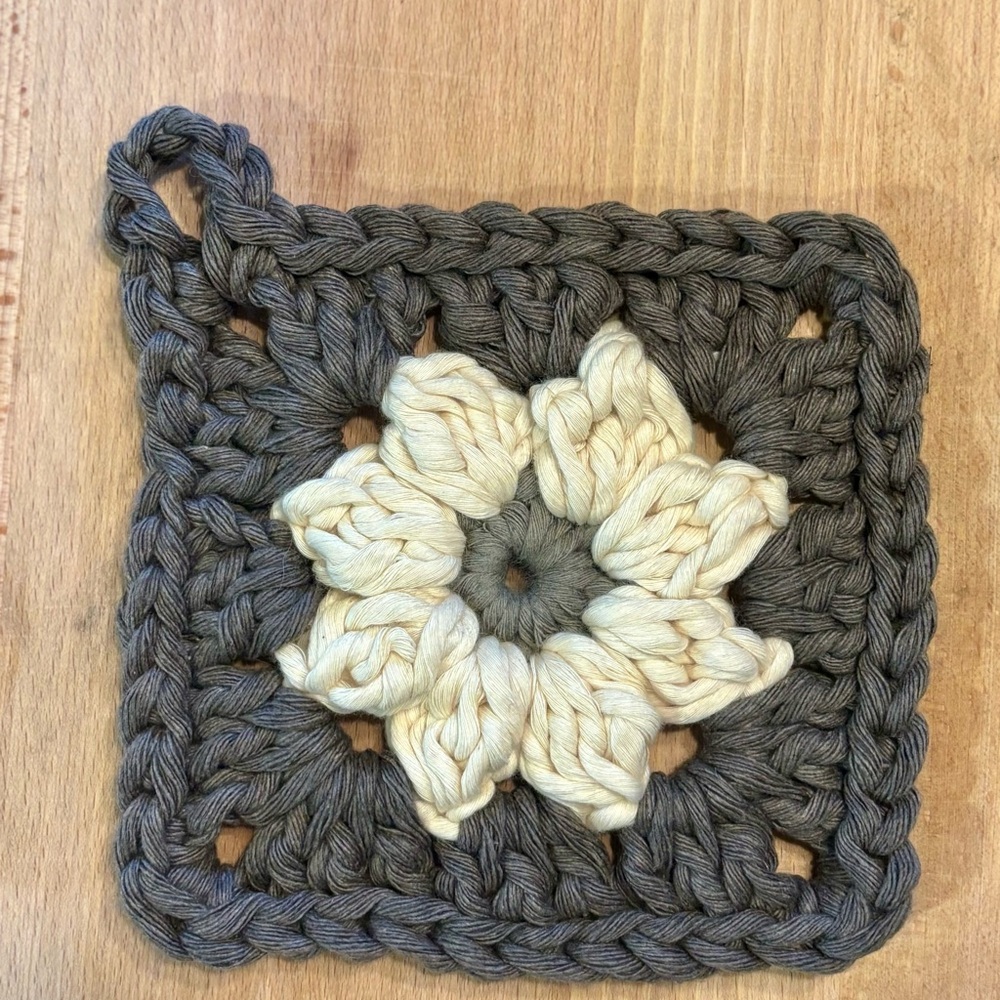 New Handmade Crochet Trivet/Potholder with Cream Flower Accent